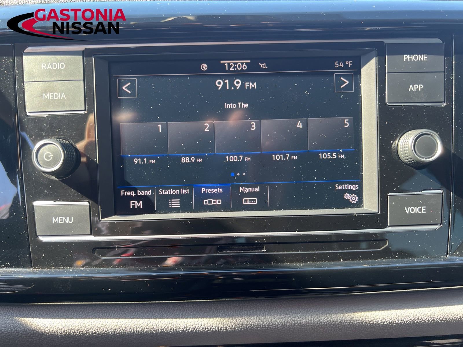 Used 2023 Volkswagen Taos S image 37