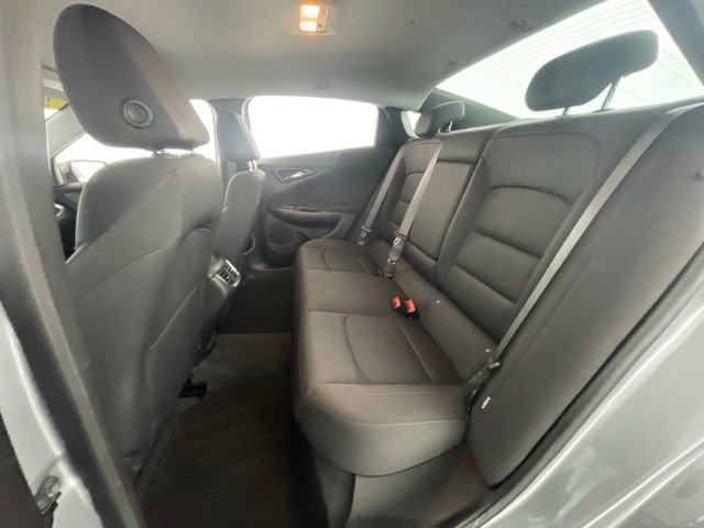 Used 2024 Chevrolet Malibu LT image 40