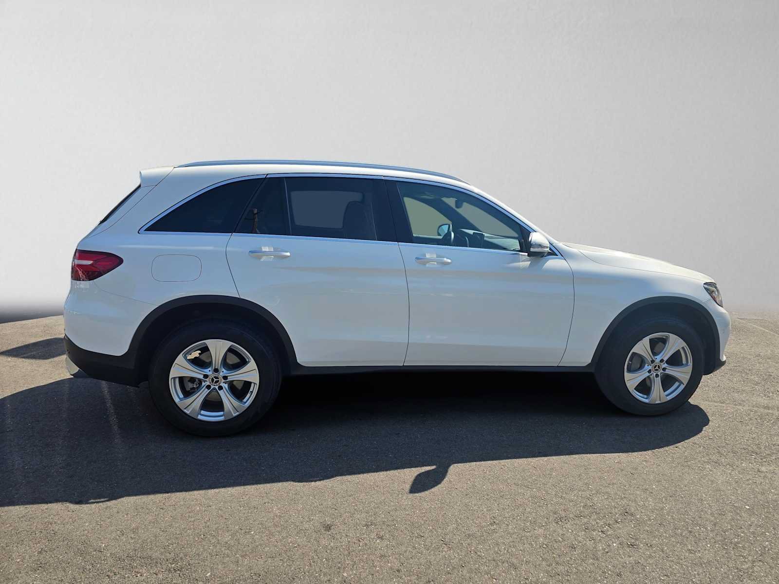 Used 2018 Mercedes-Benz GLC 300 image 2