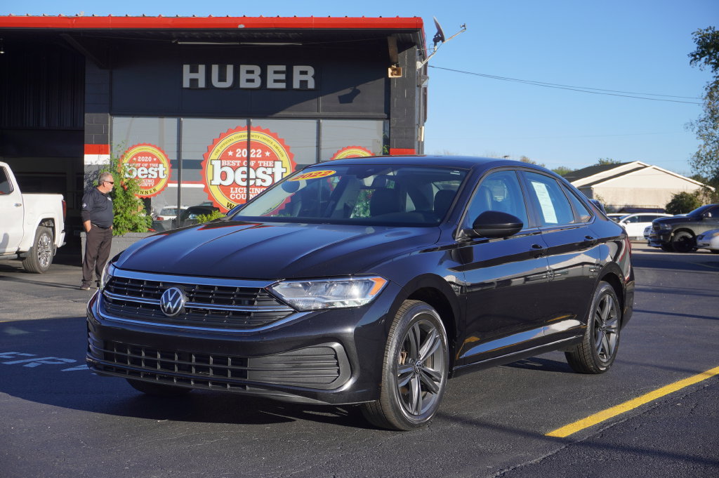Used 2022 Volkswagen Jetta SE FWD image 3