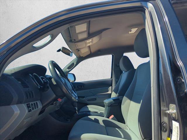 Used 2013 Toyota Tacoma PreRunner w/ Convenience Pkg image 11