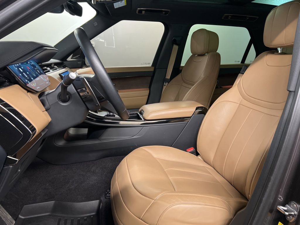 Used 2024 Land Rover Range Rover Sport SE image 23
