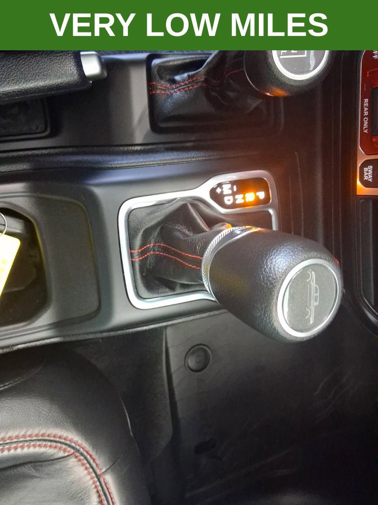 Used 2023 Jeep Gladiator Rubicon w/ Cold Weather Group AWD/4WD image 16