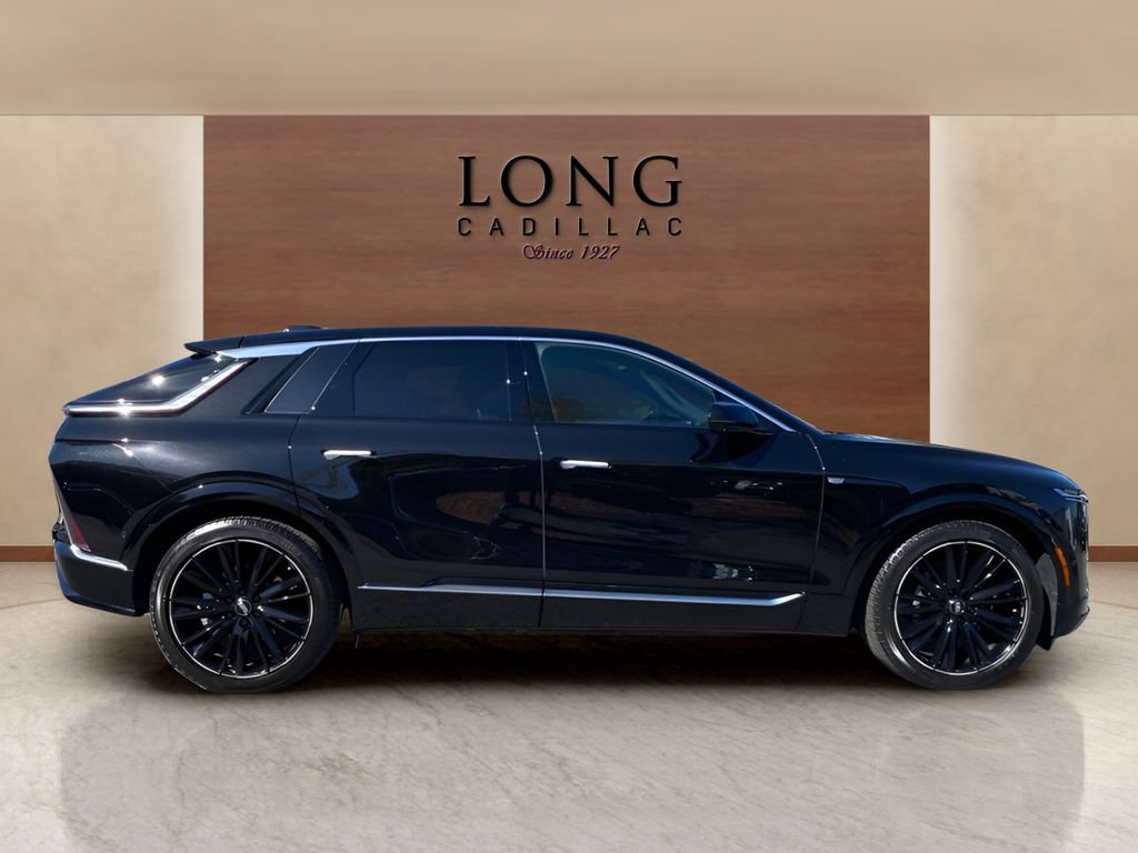 Used 2024 Cadillac Lyriq Tech w/ Driver Assist Package AWD/4WD image 6