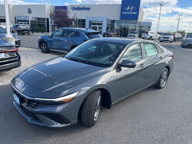 New 2025 Hyundai Elantra Blue image 1
