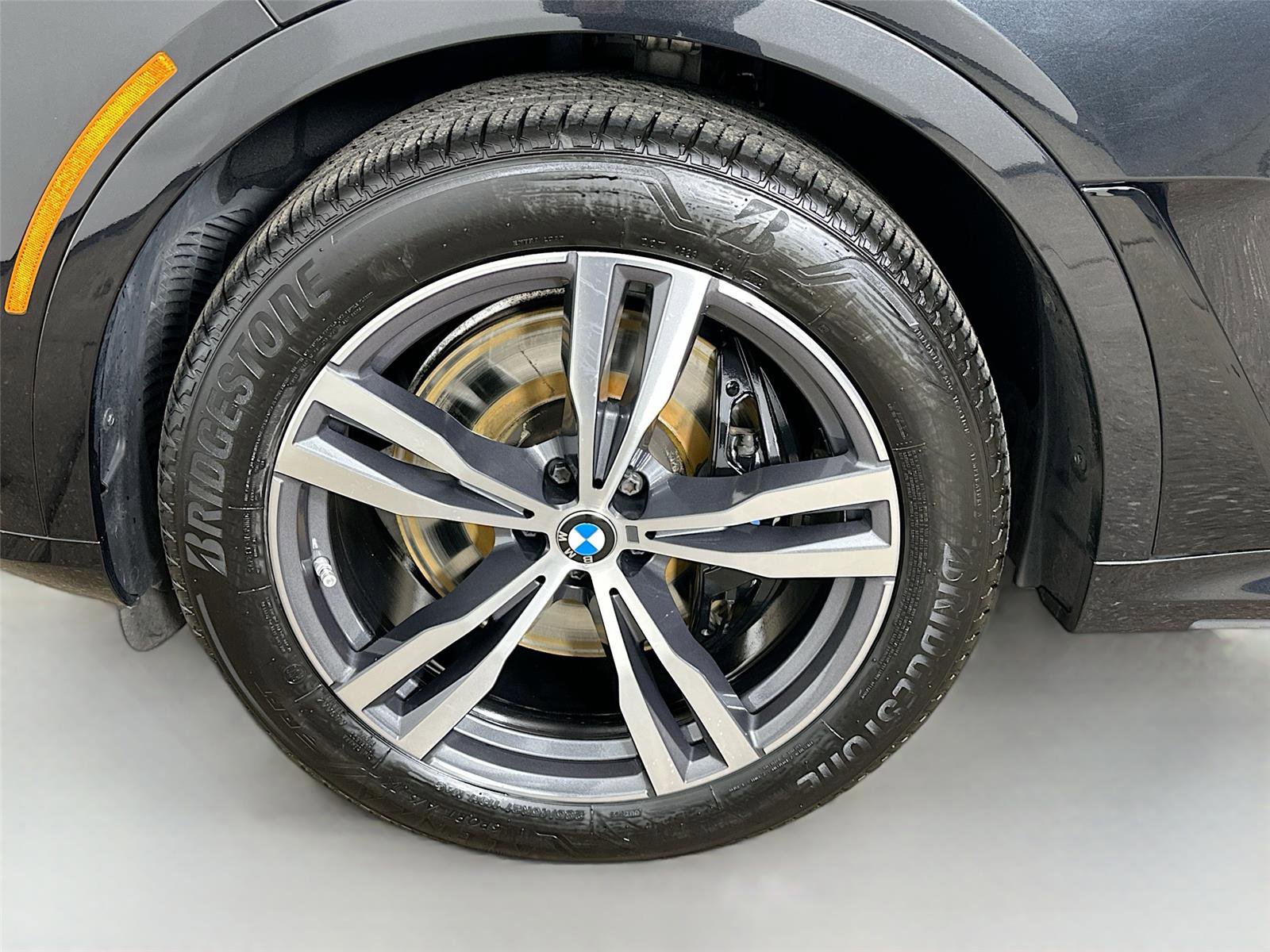 Used 2023 BMW X7 xDrive40i w/ M Sport Package image 33