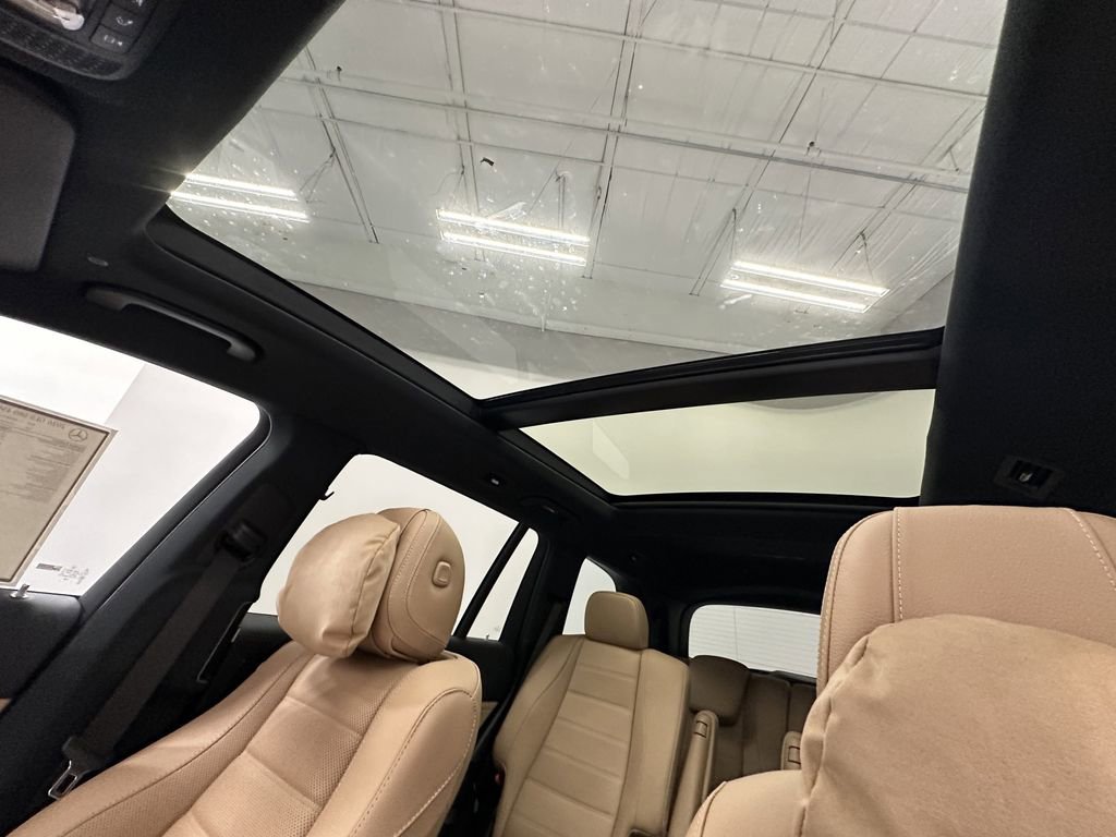 New 2026 Mercedes-Benz GLS 580 4MATIC image 35