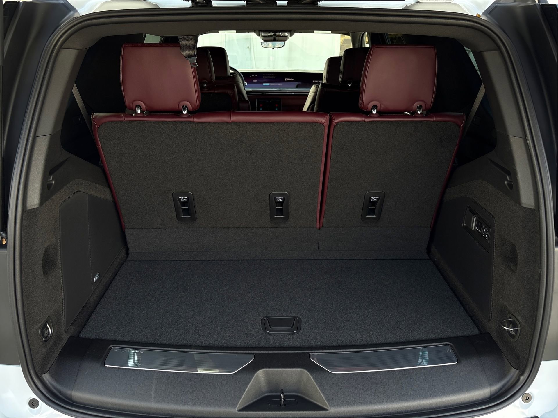 New 2026 Cadillac Escalade Luxury image 11