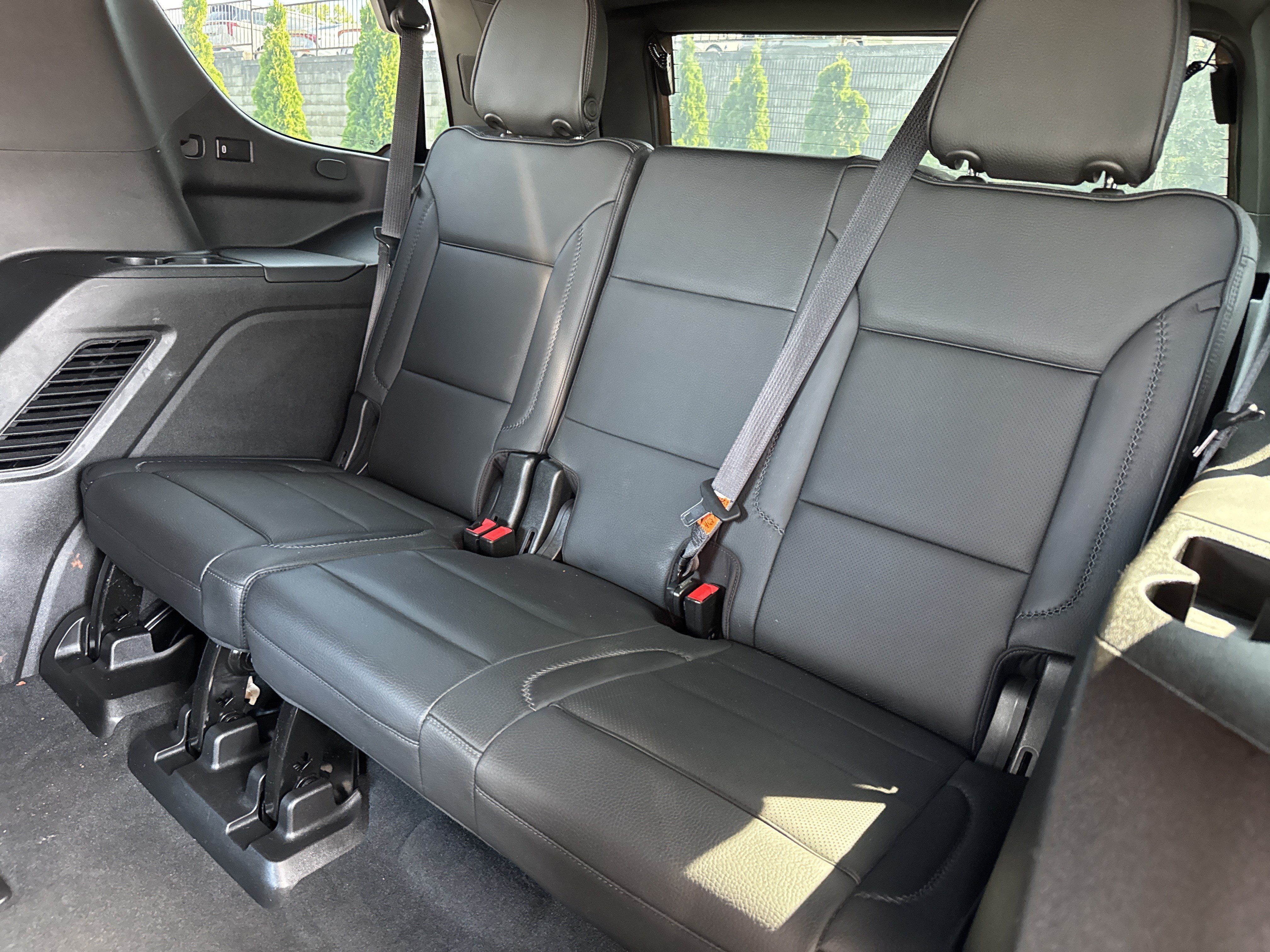 Used 2021 GMC Yukon Denali AWD/4WD image 34