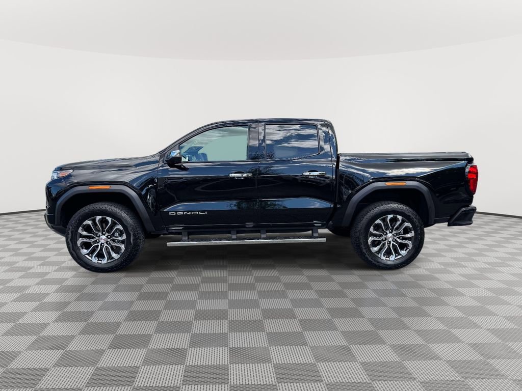 Used 2025 GMC Canyon Denali AWD/4WD image 4