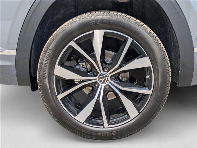 New 2025 Volkswagen Atlas Cross Sport SEL Premium R-Line image 10