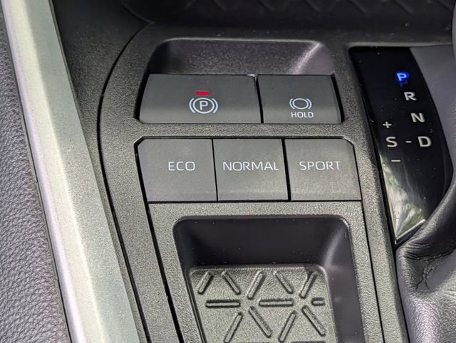 Used 2024 Toyota RAV4 XLE w/ Convenience Package FWD image 16