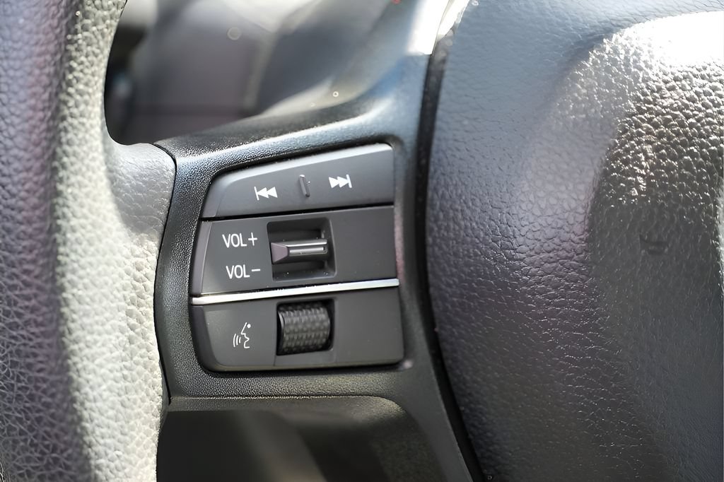 Used 2025 Honda Accord SE image 12