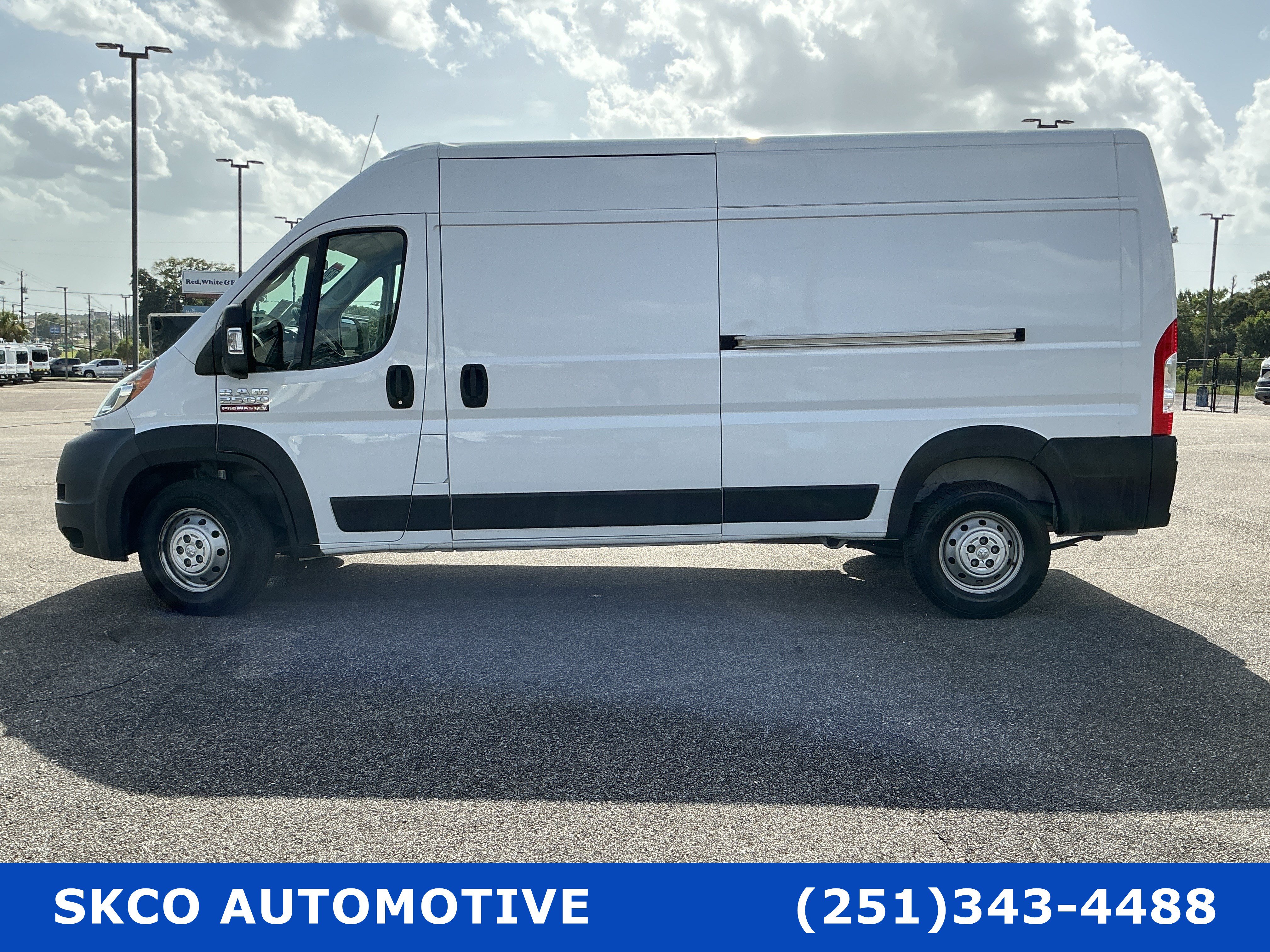 Used 2021 RAM ProMaster 2500 FWD image 2