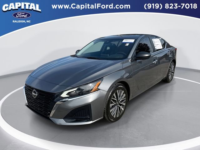 Used 2024 Nissan Altima 2.5 SV