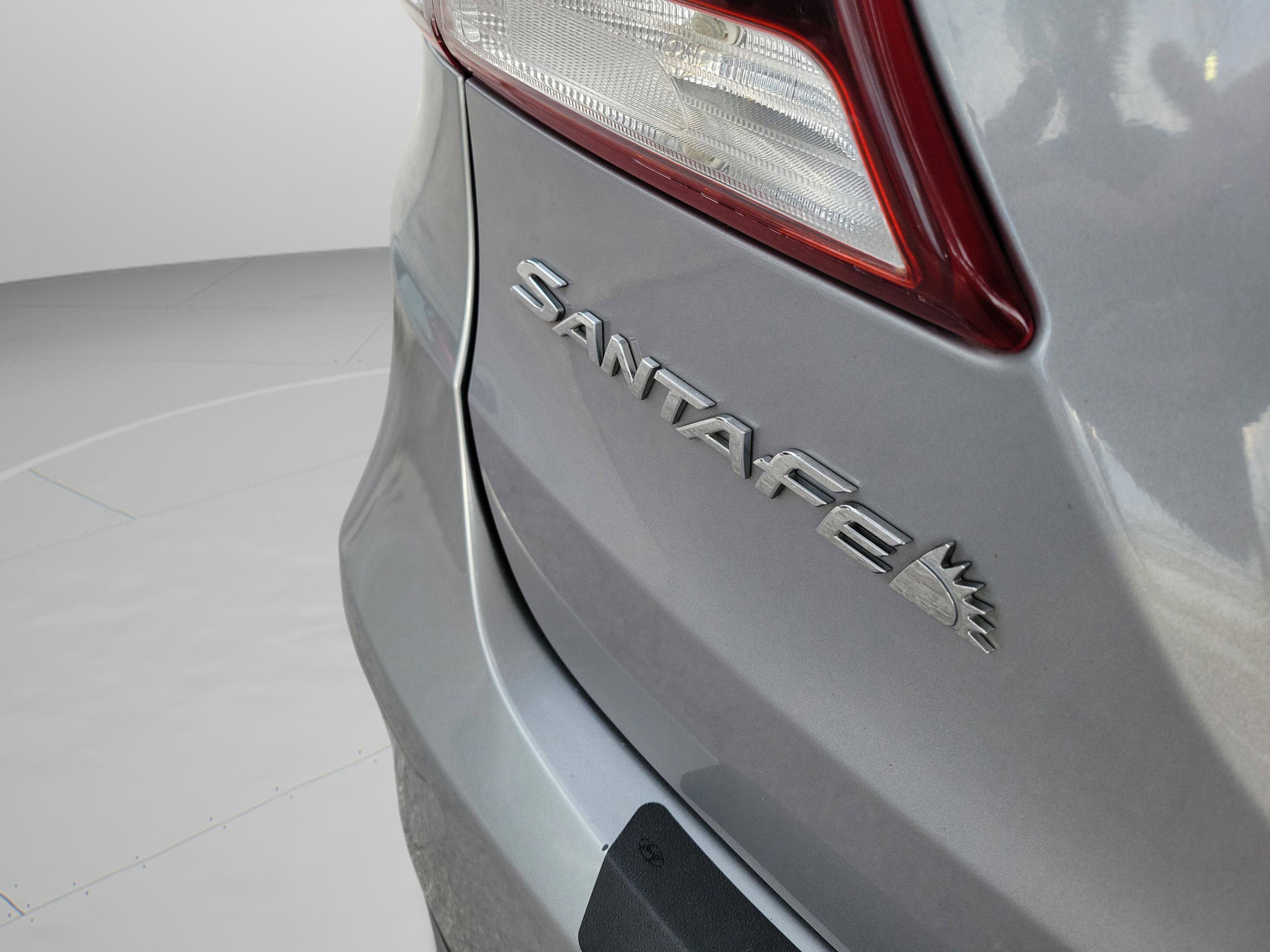 Used 2017 Hyundai Santa Fe AWD w/ SE Ultimate Tech Package 03 image 31