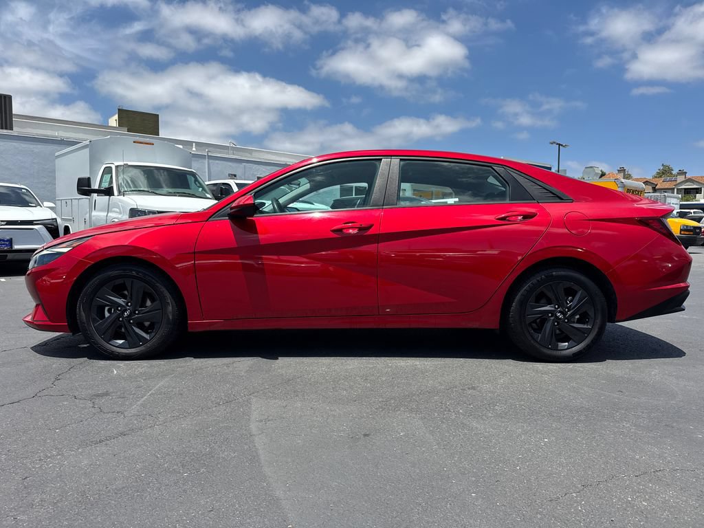 Used 2023 Hyundai Elantra SEL FWD image 7