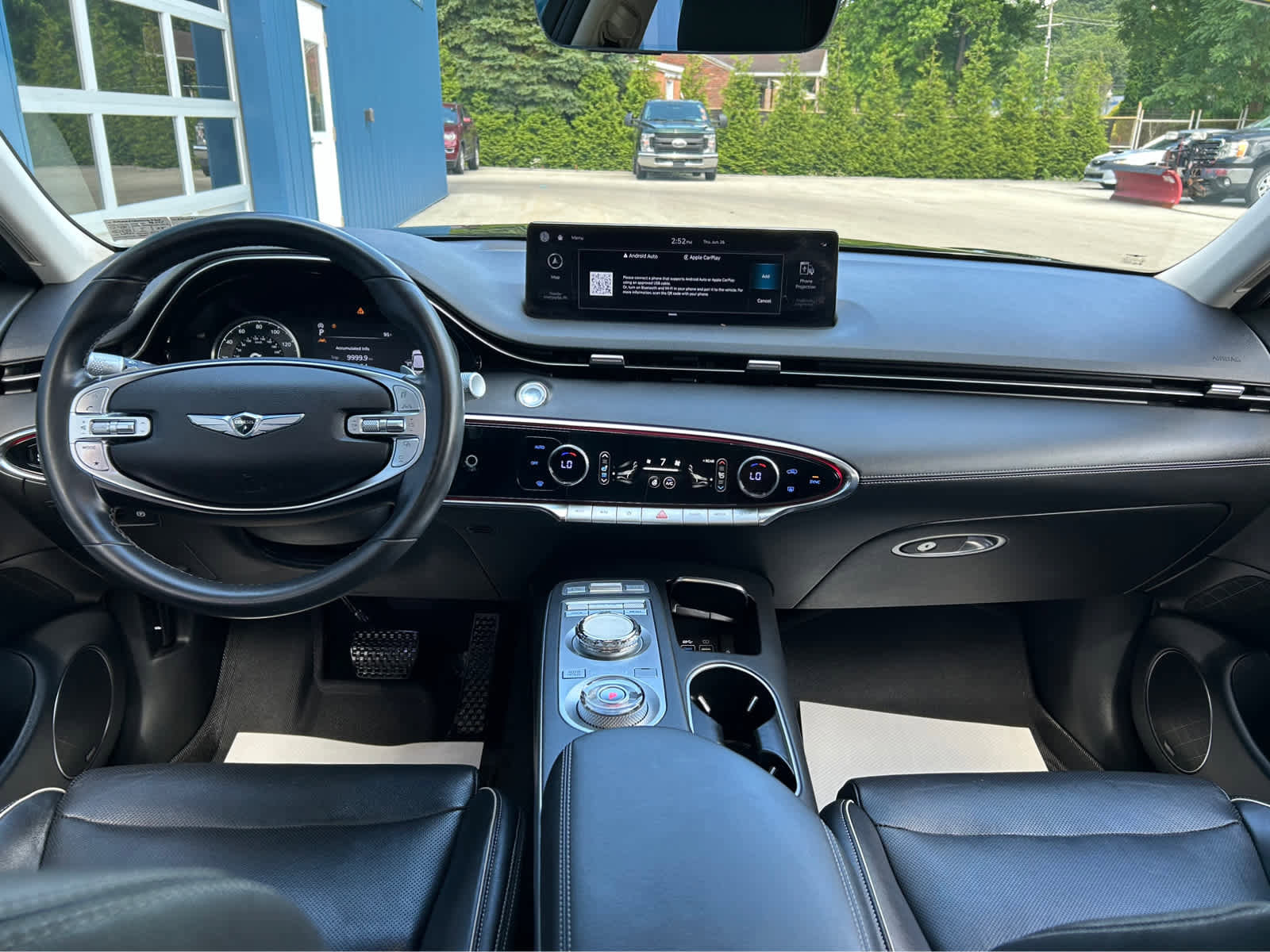 Used 2022 Genesis GV70 2.5T w/ Advanced Package image 9