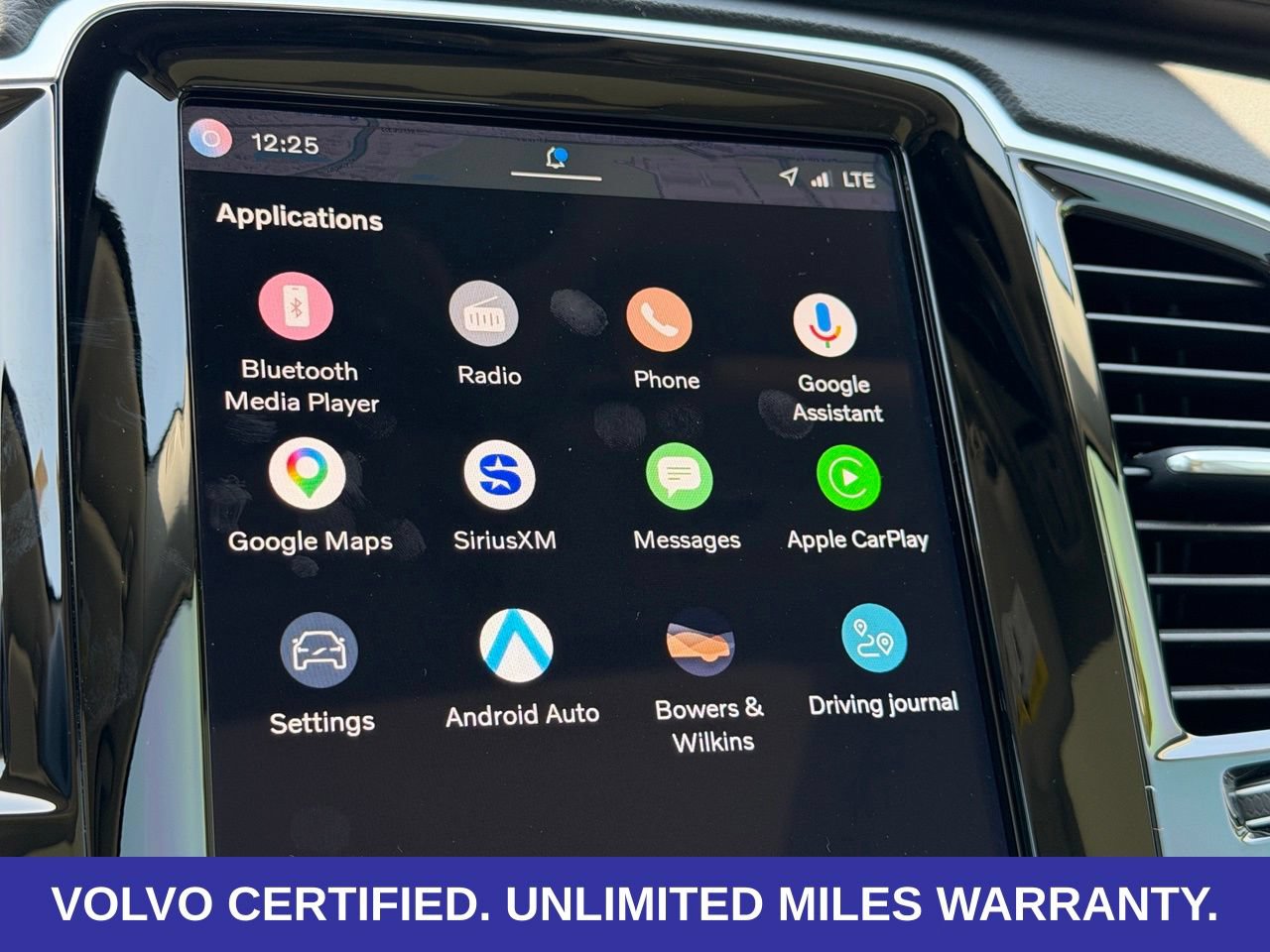 Certified 2024 Volvo XC90 T8 Ultimate AWD/4WD image 24