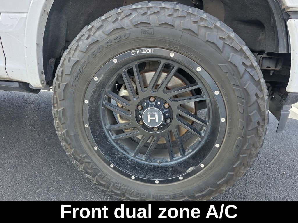 Used 2018 Ford F150 Lariat w/ Equipment Group 502A Luxury AWD/4WD image 5