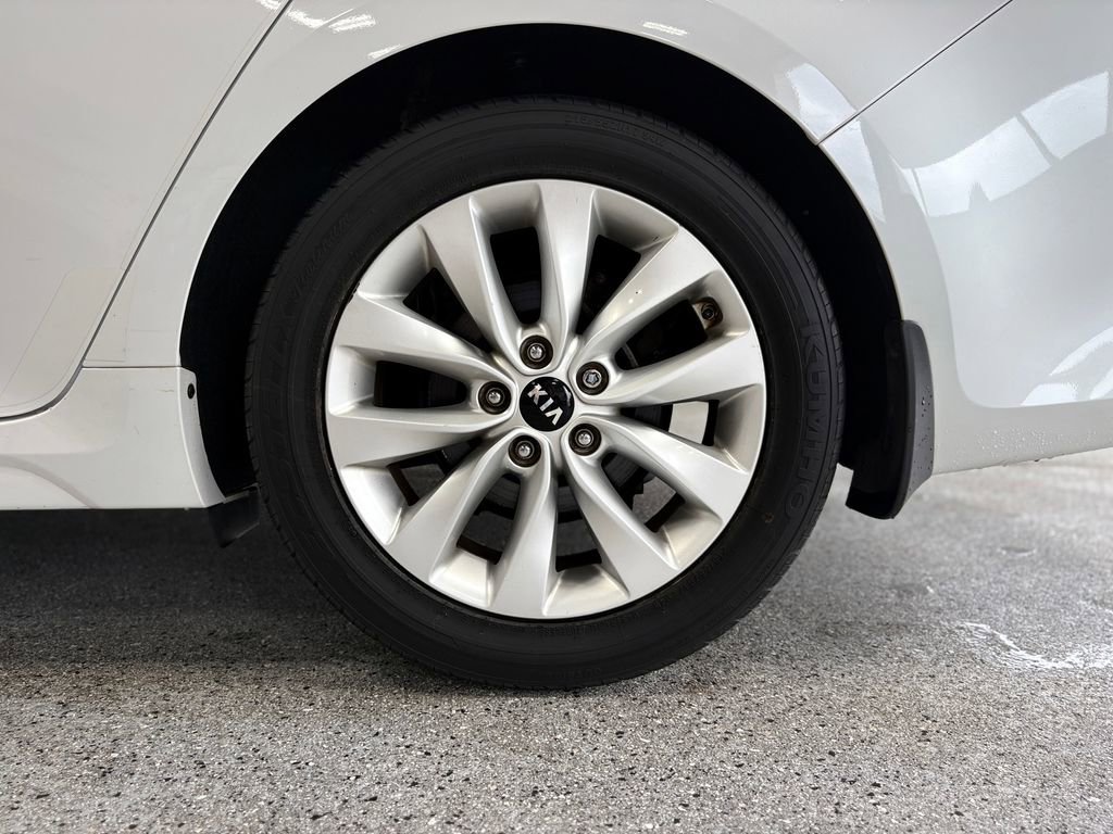 Used 2016 Kia Optima EX image 34