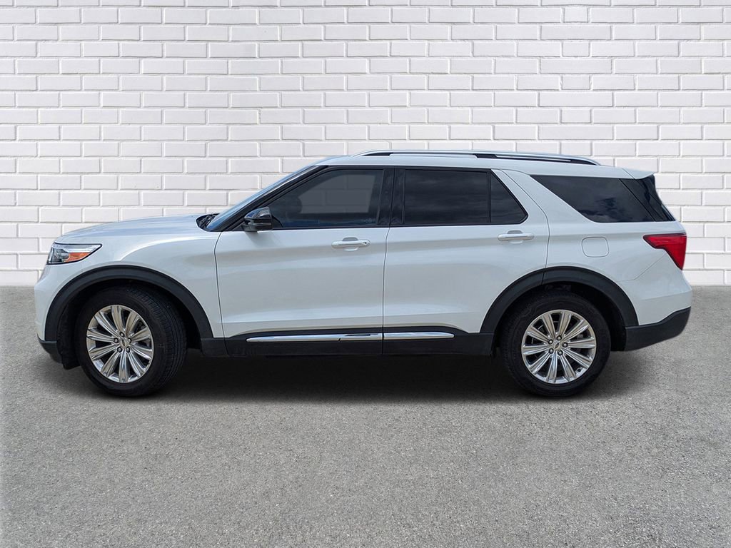 Used 2022 Ford Explorer Limited w/ Equipment Group 301A image 2