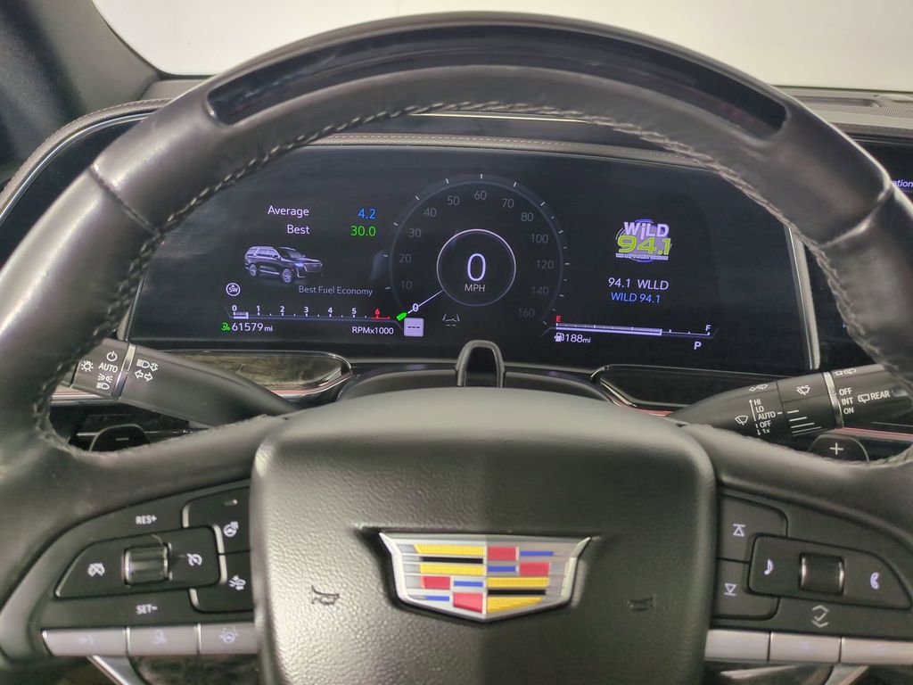 Used 2024 Cadillac Escalade Premium Luxury image 36