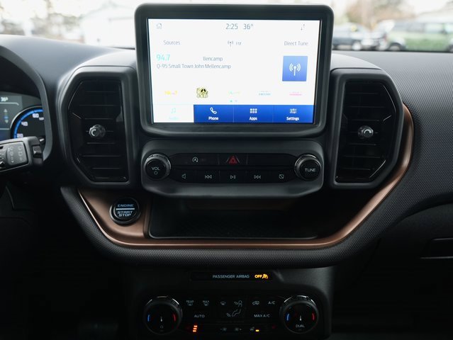 Used 2024 Ford Bronco Sport Outer Banks image 18