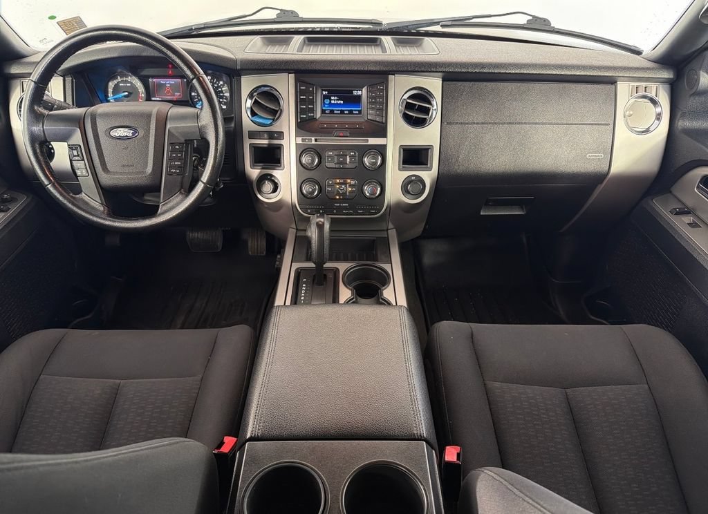 Used 2017 Ford Expedition XLT AWD/4WD image 25
