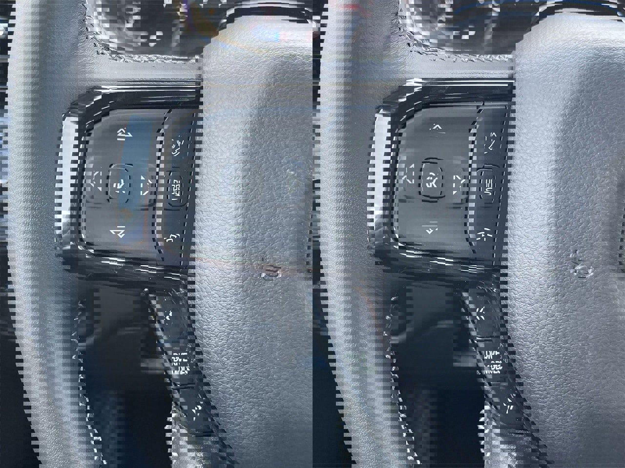 New 2025 RAM 1500 Limited image 16