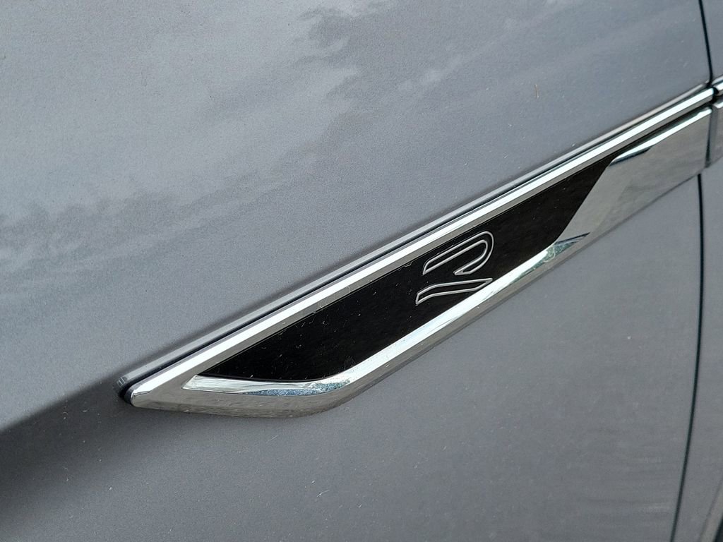 Certified 2025 Volkswagen Atlas SEL Premium R-Line image 7