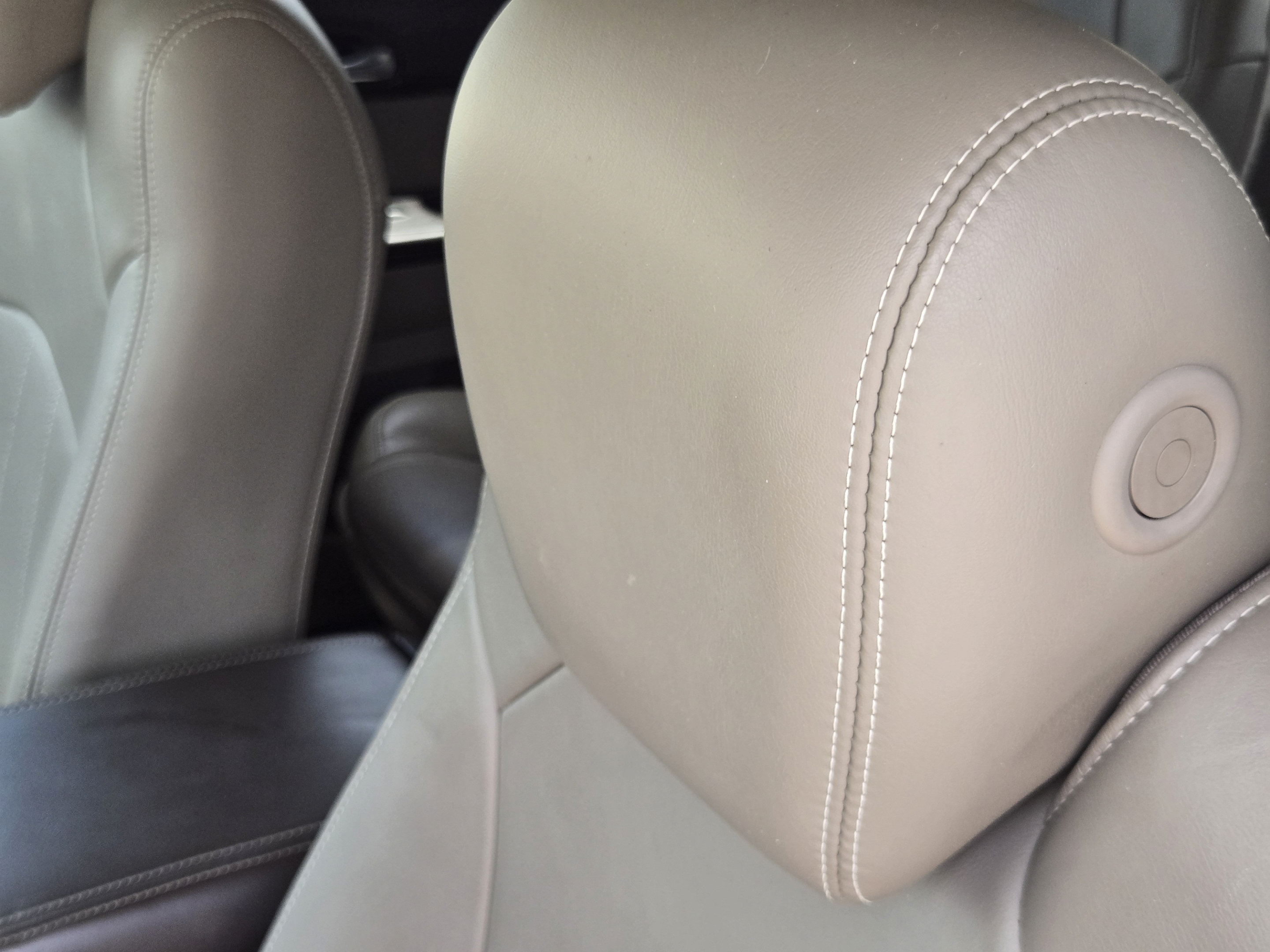 Used 2014 GMC Acadia Denali FWD image 10