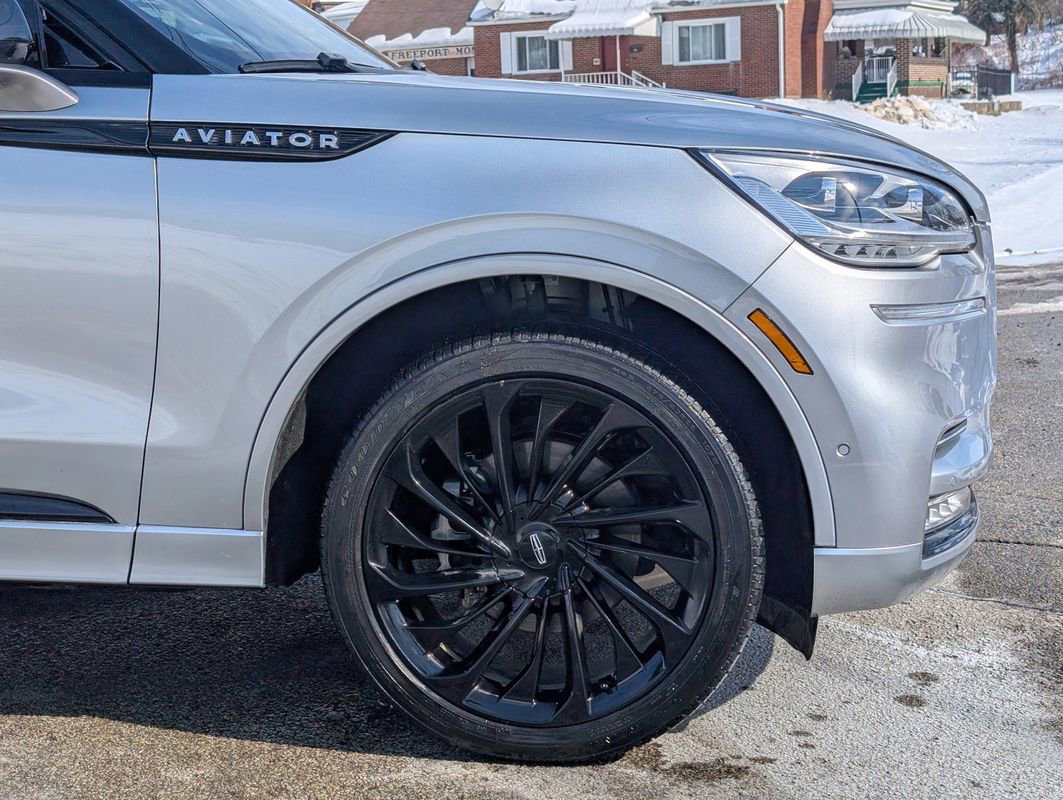 Used 2023 Lincoln Aviator Black Label w/ Jet Package image 22