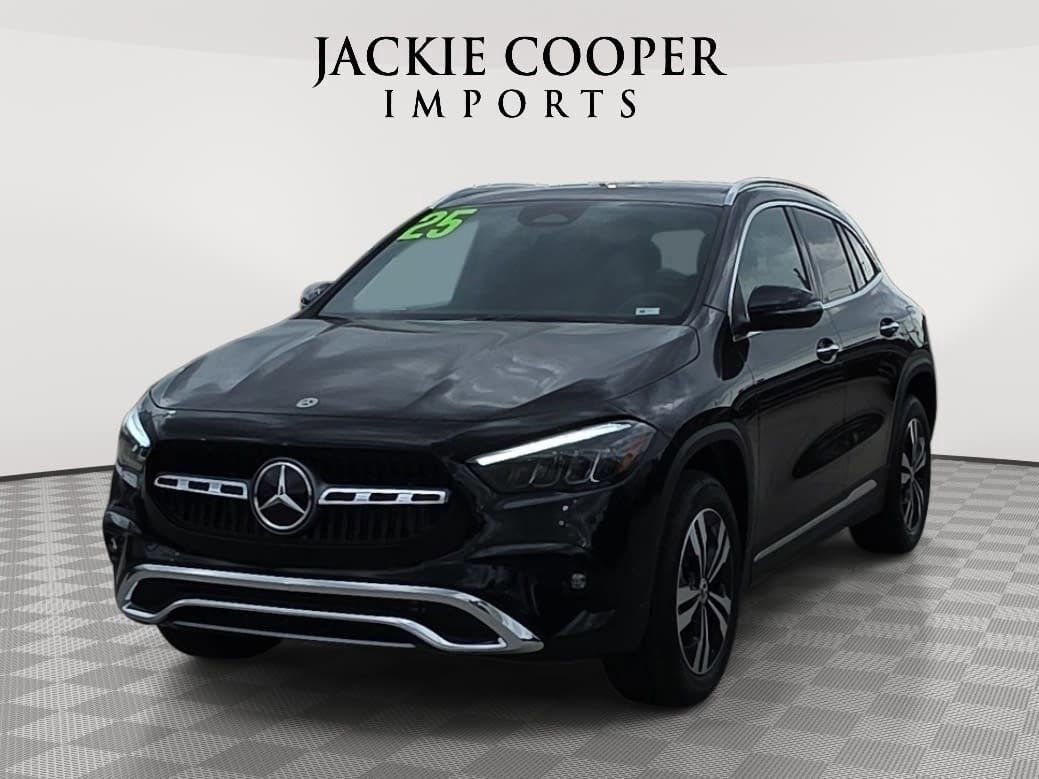 Certified 2025 Mercedes-Benz GLA 250 4MATIC image 1