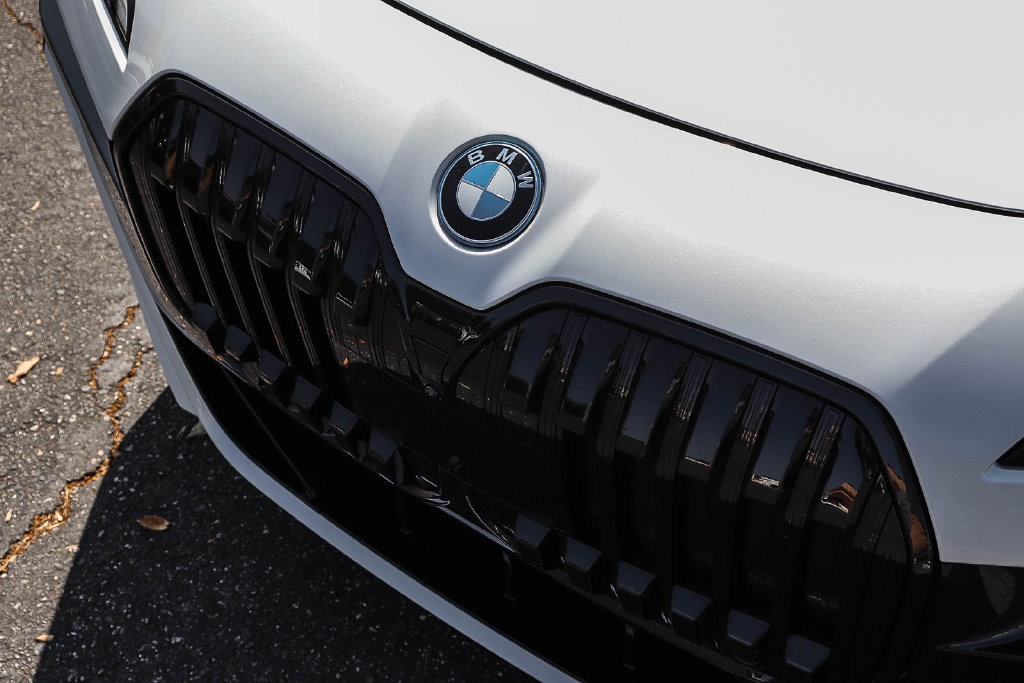 Certified 2023 BMW i7 xDrive60 AWD/4WD image 11