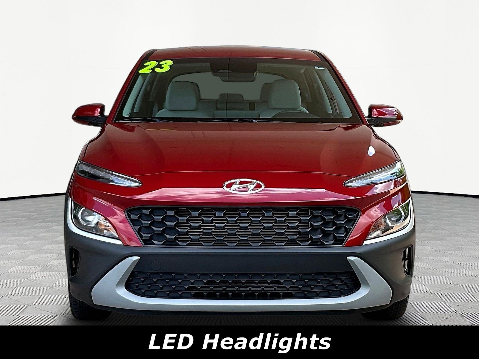 Used 2023 Hyundai Kona SE AWD/4WD image 2