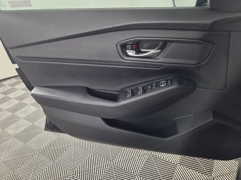 Used 2023 Honda Accord EX image 21