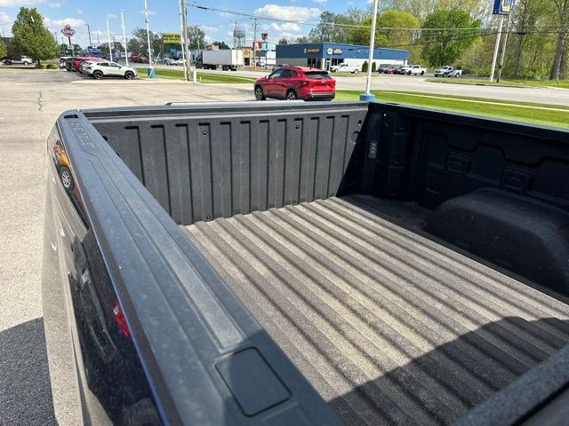 Used 2023 Chevrolet Silverado 1500 Custom w/ LPO, Dark Essentials Package AWD/4WD image 13