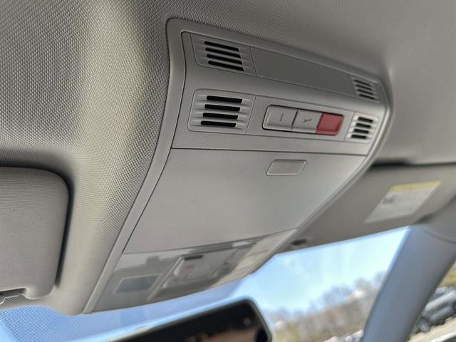 Used 2015 Volkswagen Golf TDI S image 22