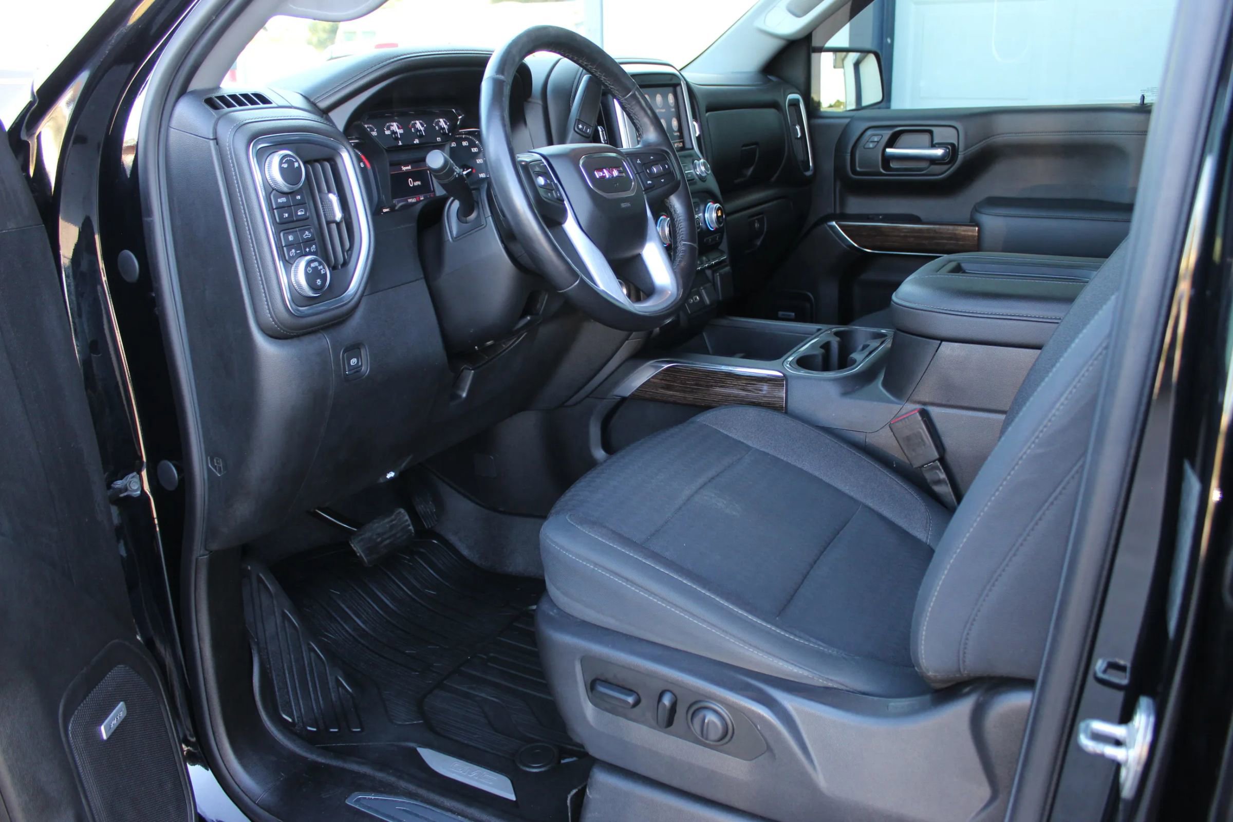 Used 2019 GMC Sierra 1500 Elevation w/ Elevation Value Package image 11