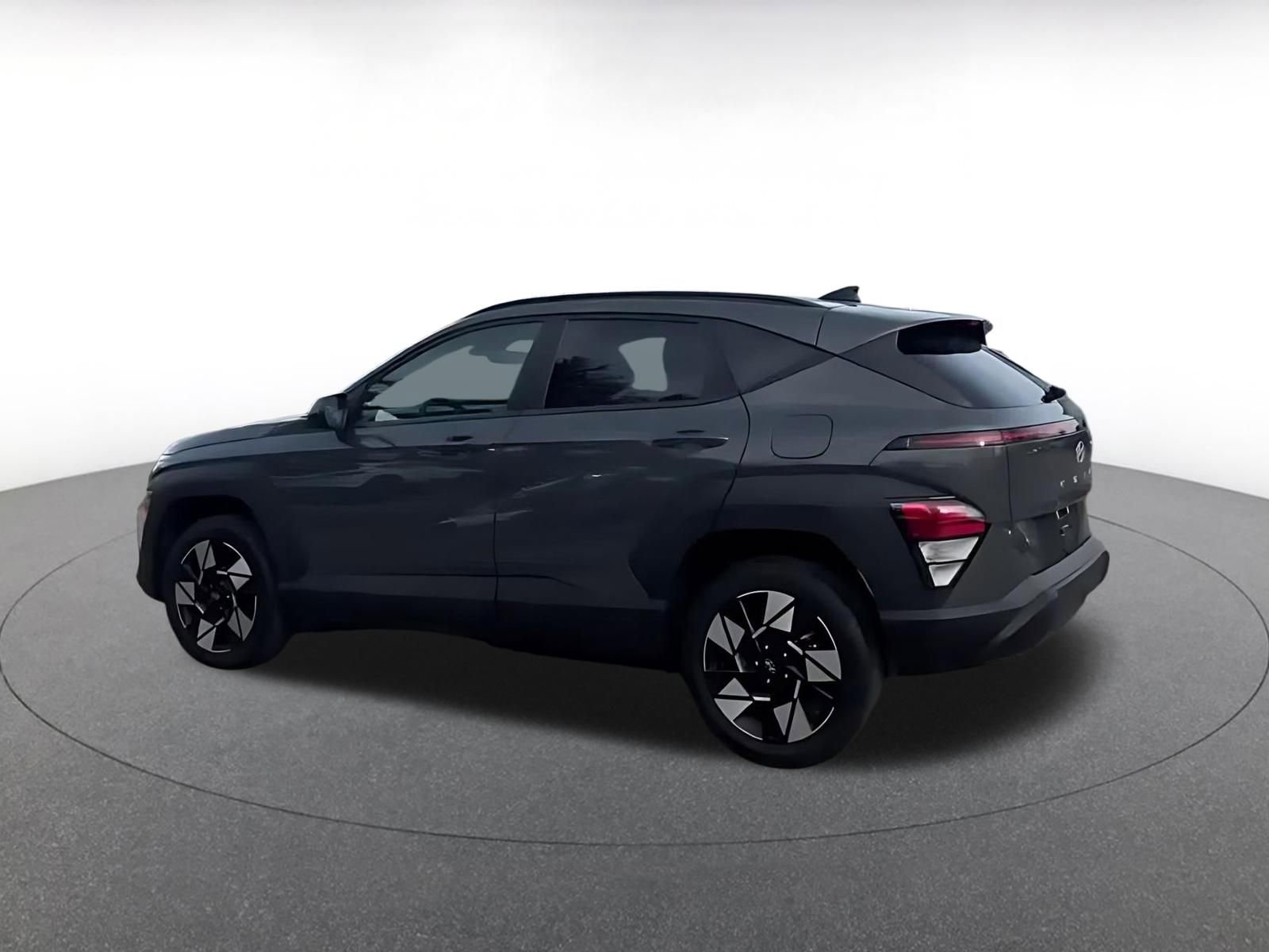 Used 2025 Hyundai Kona SEL image 10