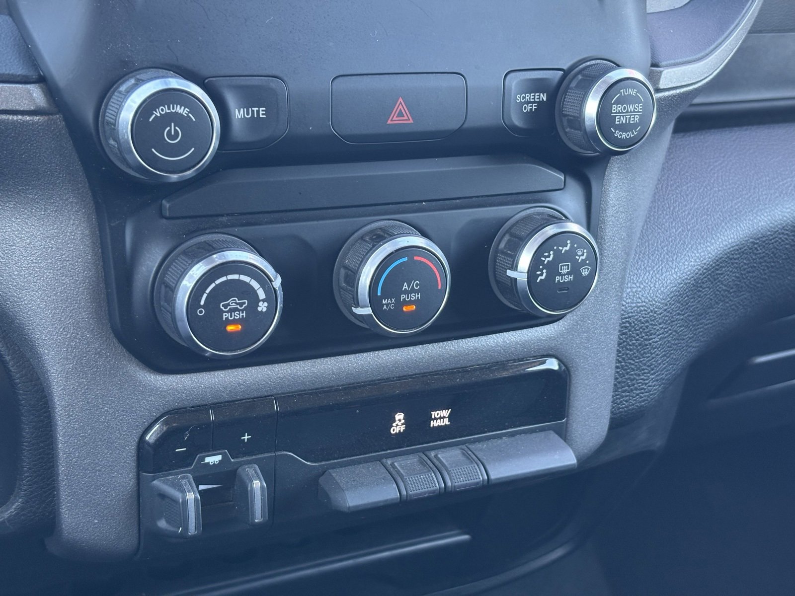 Used 2020 RAM 2500 Tradesman image 21