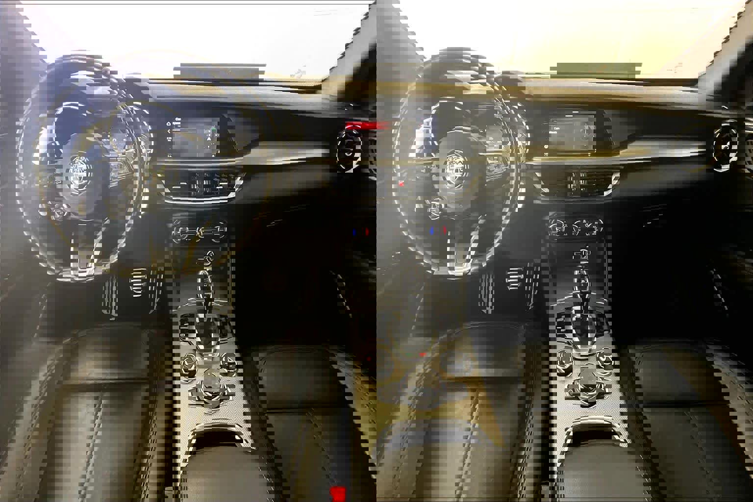 Used 2020 Alfa Romeo Stelvio Sport w/ Quick Order Package 22J Sport image 15