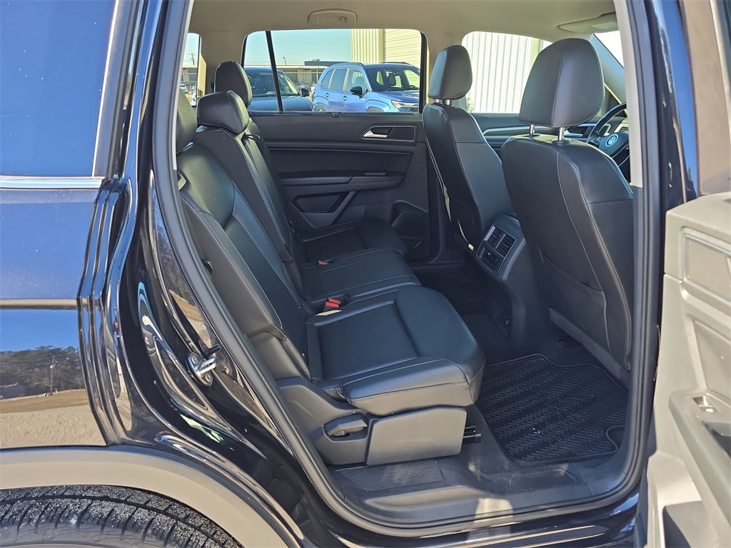 Used 2018 Volkswagen Atlas SE image 32