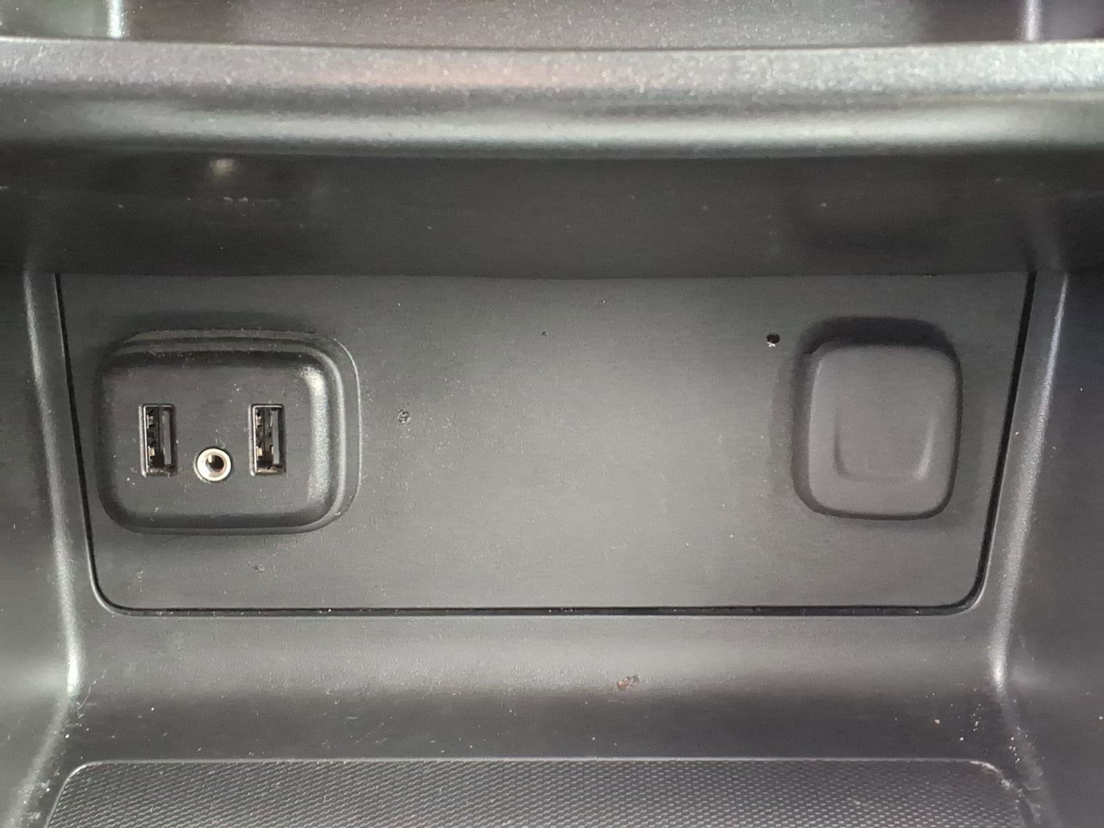 Used 2022 Chevrolet Colorado LT w/ LT Convenience Package AWD/4WD image 21