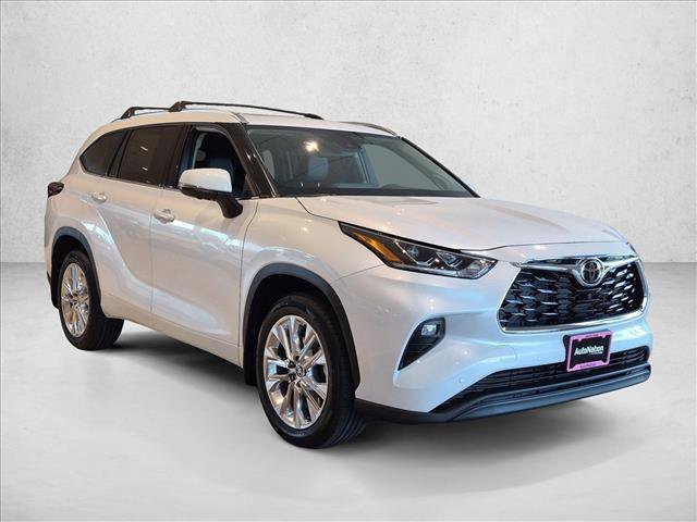 New 2026 Toyota Highlander Limited AWD/4WD image 7