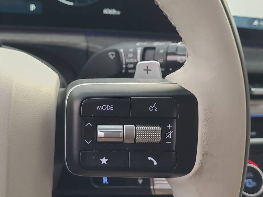 Used 2025 Hyundai Santa Fe Calligraphy image 28