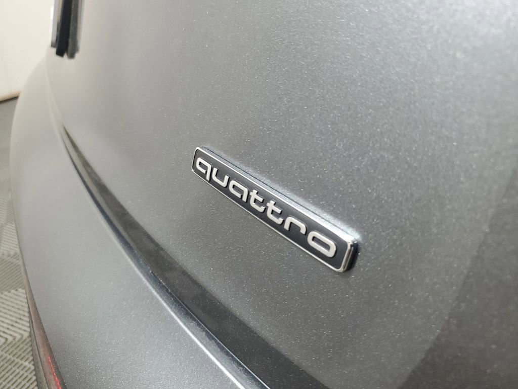 Certified 2025 Audi Q5 2.0T Premium AWD/4WD image 7