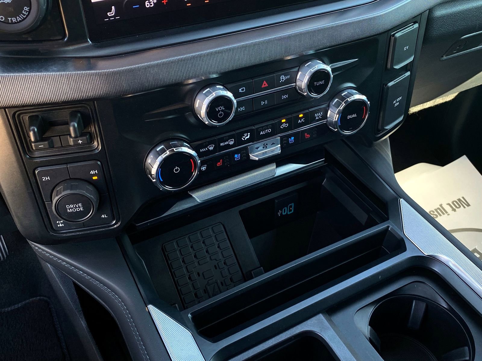 Used 2025 Ford F250 Platinum image 20