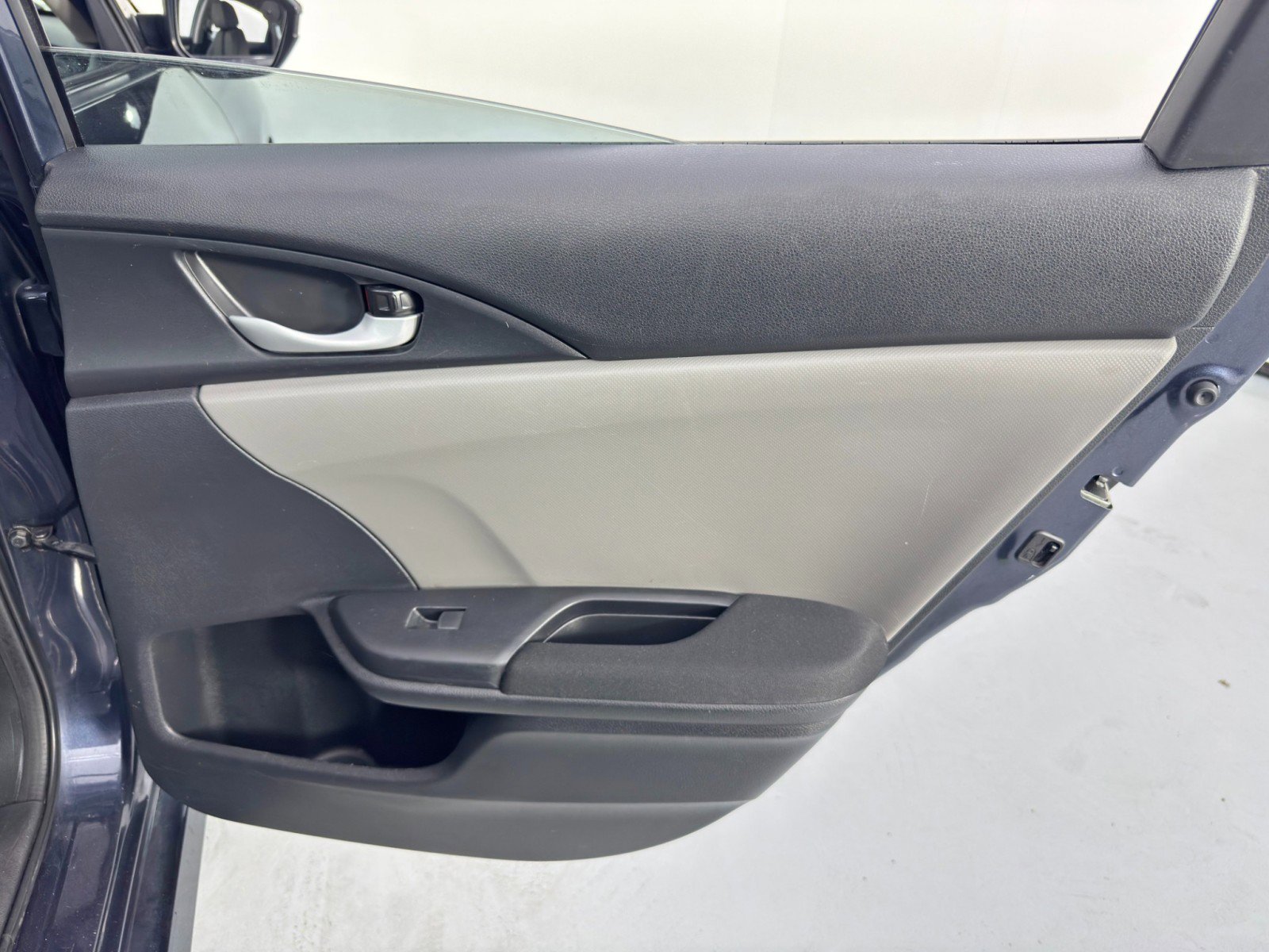 Used 2020 Honda Civic LX image 36